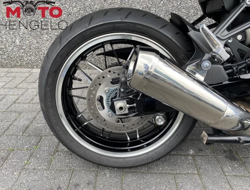 Kawasaki Z900RS