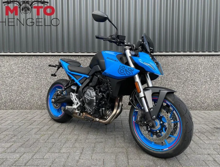Suzuki GSX-8S