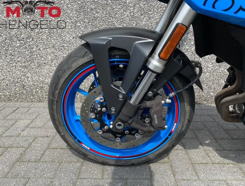 Suzuki GSX-8S