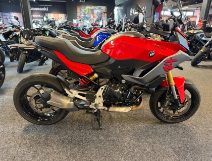 BMW F 900 XR