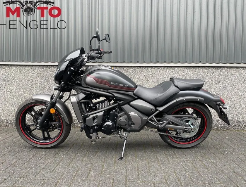 Kawasaki VULCAN S PERFORMANCE