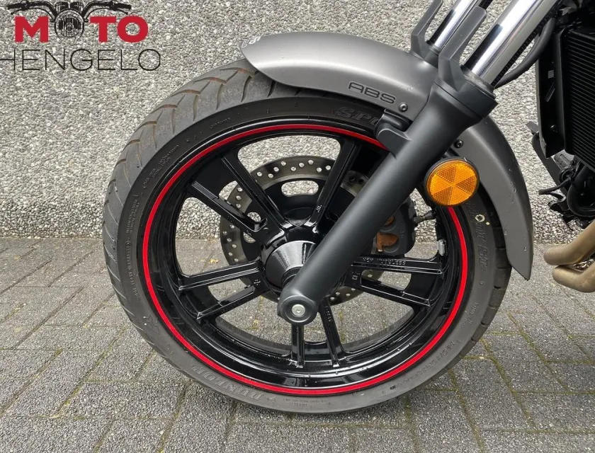 Kawasaki VULCAN S PERFORMANCE