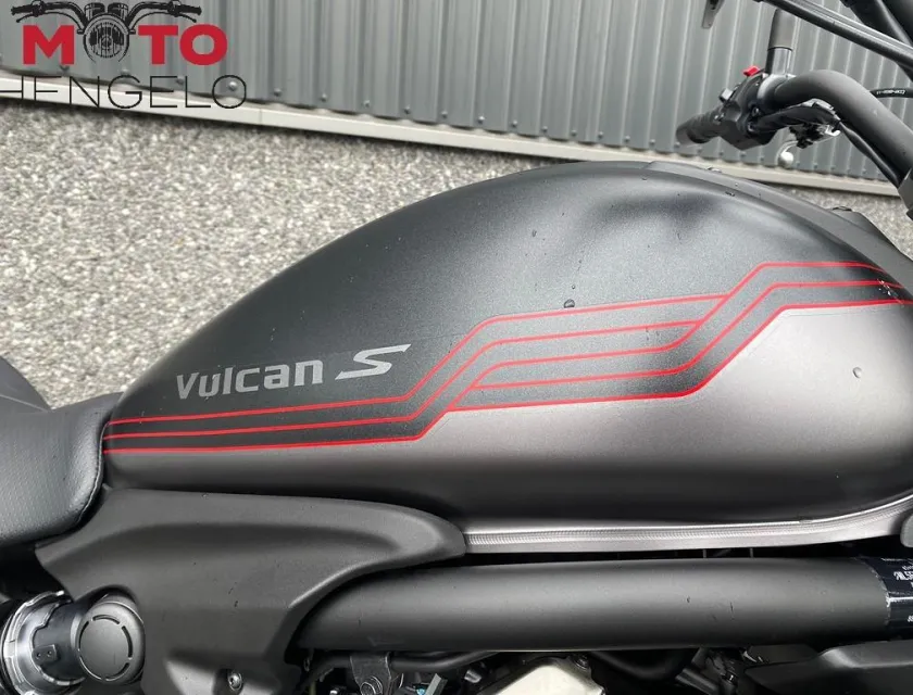 Kawasaki VULCAN S PERFORMANCE