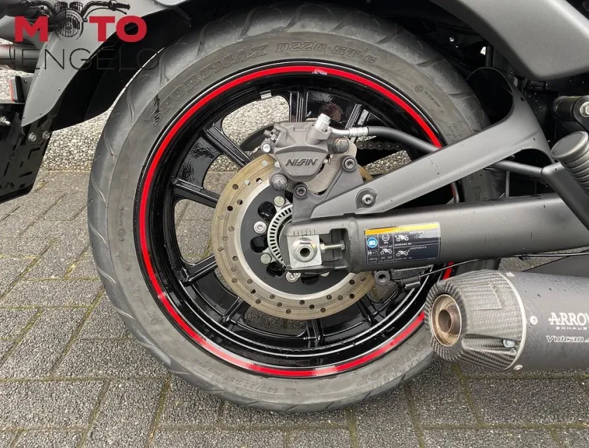 Kawasaki VULCAN S PERFORMANCE