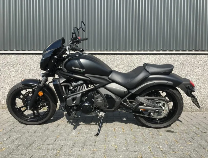 Kawasaki VULCAN S PERFORMANCE