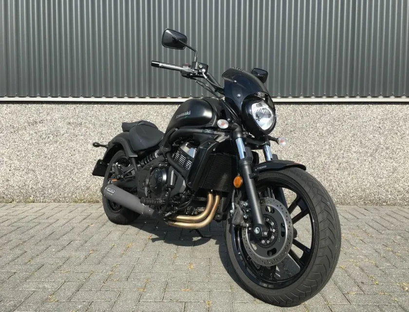 Kawasaki VULCAN S PERFORMANCE