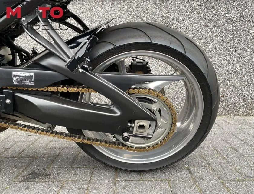 Yamaha FZ1