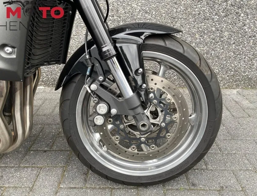 Yamaha FZ1