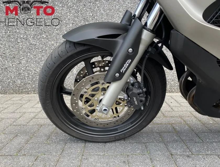 Honda VFR 800 X CROSSRUNNER