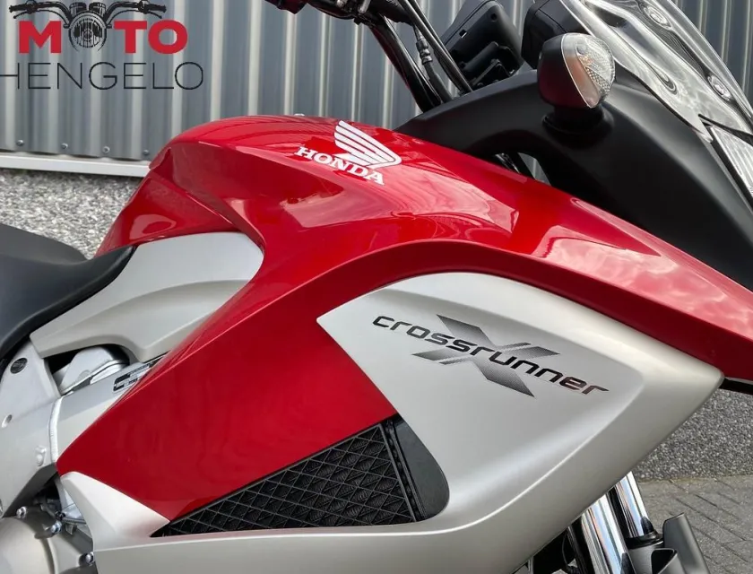 Honda VFR 800 X CROSSRUNNER