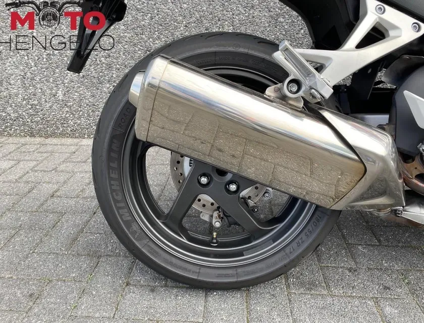 Honda VFR 800 X CROSSRUNNER