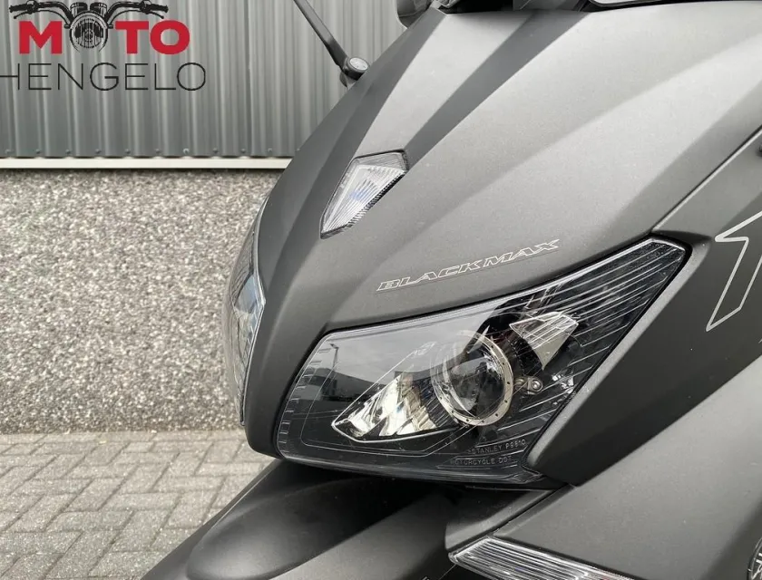 Yamaha TMAX BLACK MAX