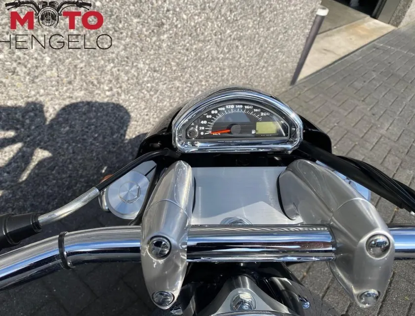 Suzuki INTRUDER M 1500 R