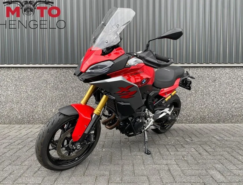 BMW F 900 XR