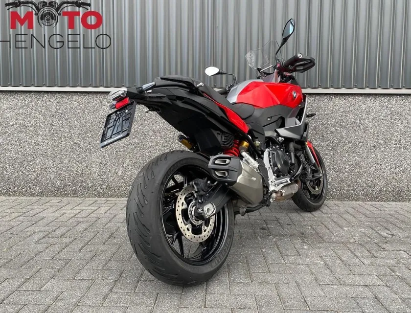 BMW F 900 XR