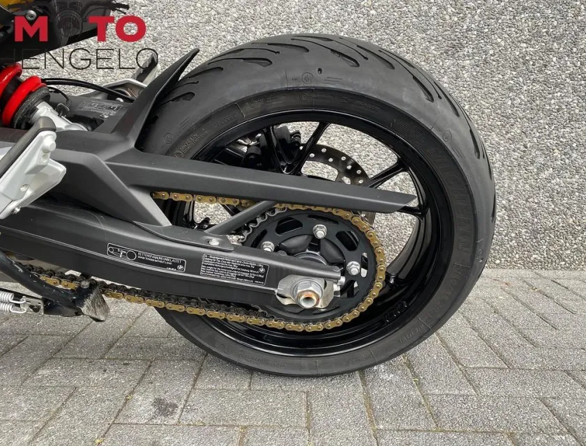 BMW F 900 XR