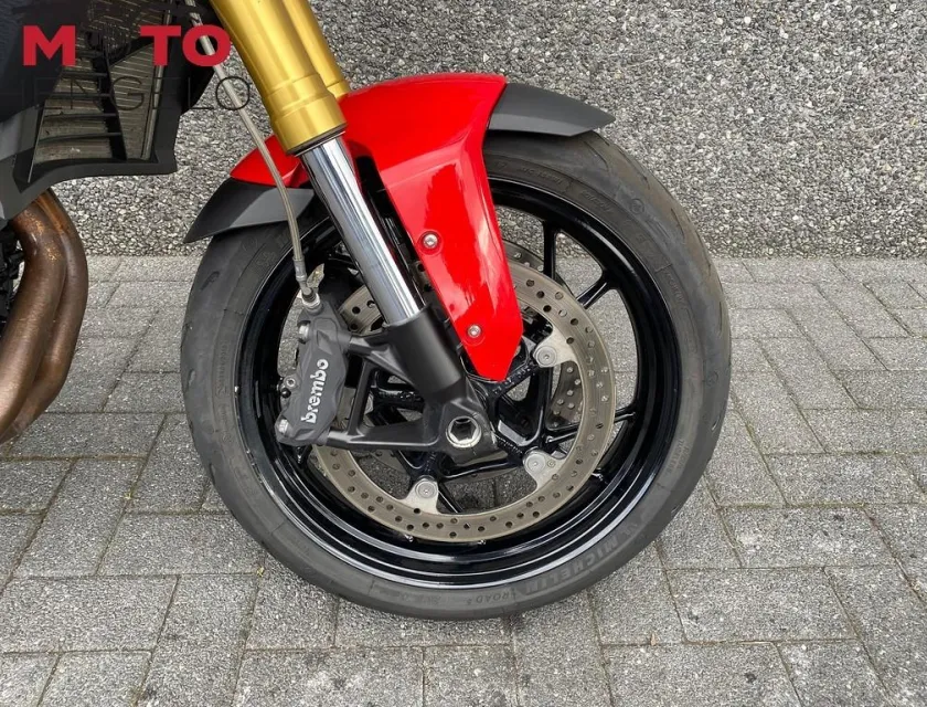 BMW F 900 XR