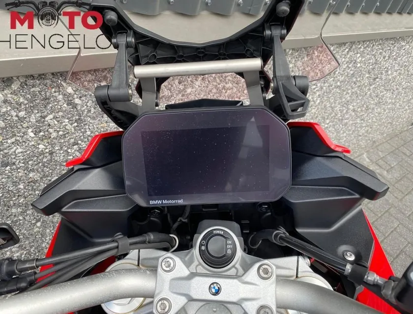 BMW F 900 XR