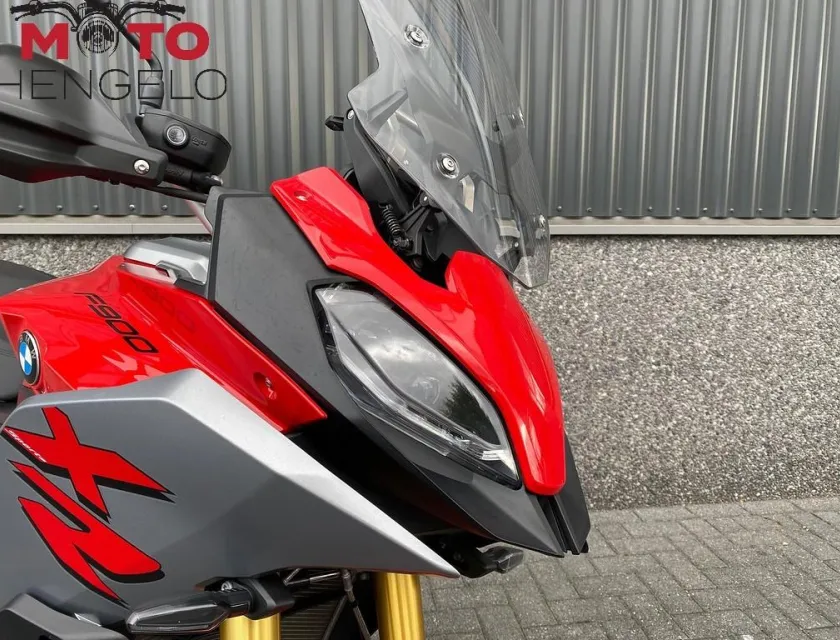BMW F 900 XR