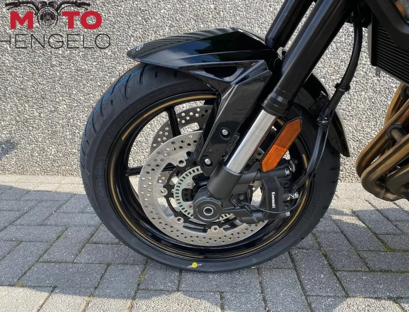 Kawasaki VERSYS 1100 S