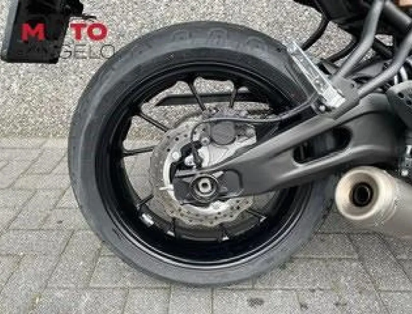Yamaha XSR700