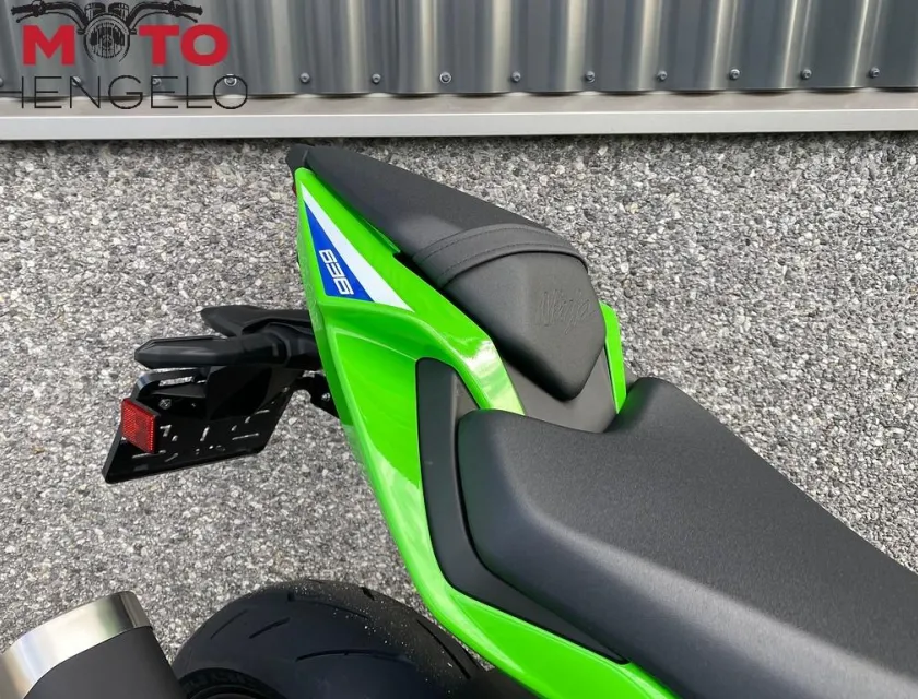 Kawasaki NINJA ZX-6R
